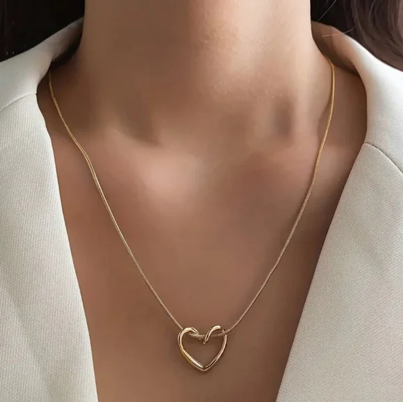 Gold Hollow Heart Pendant Necklace - Picture 5 of 5